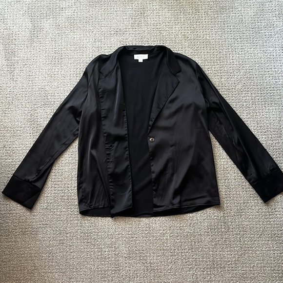 Satin blazer and top set - Picture 3 of 3